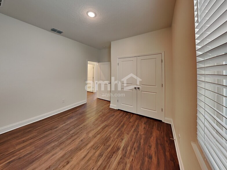 Building Photo - 6201 Little Blf Cir