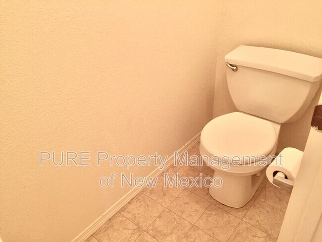 Building Photo - 5609 Crown Ridge Rd NW