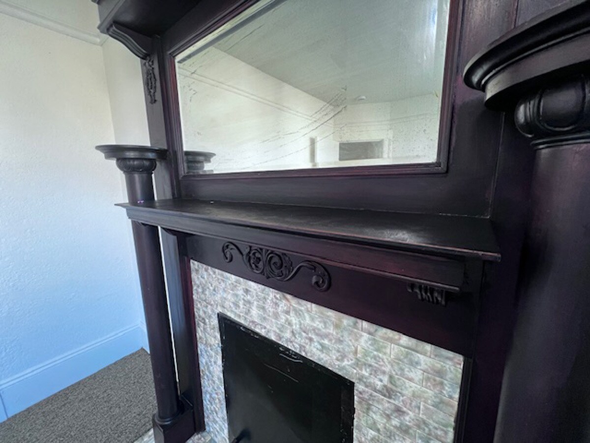 Building Photo - 709 32nd St