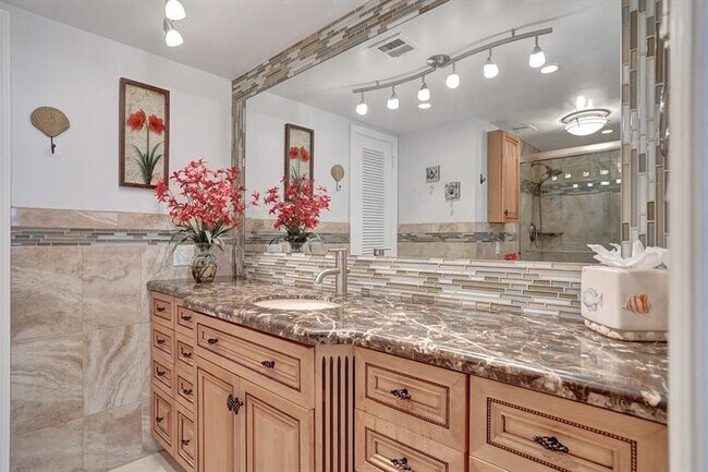 Building Photo - 3430 Galt Ocean Dr