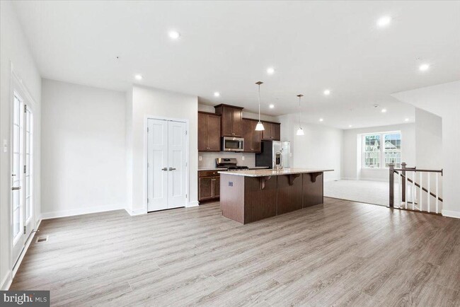 Building Photo - 1795 Atlas Dr
