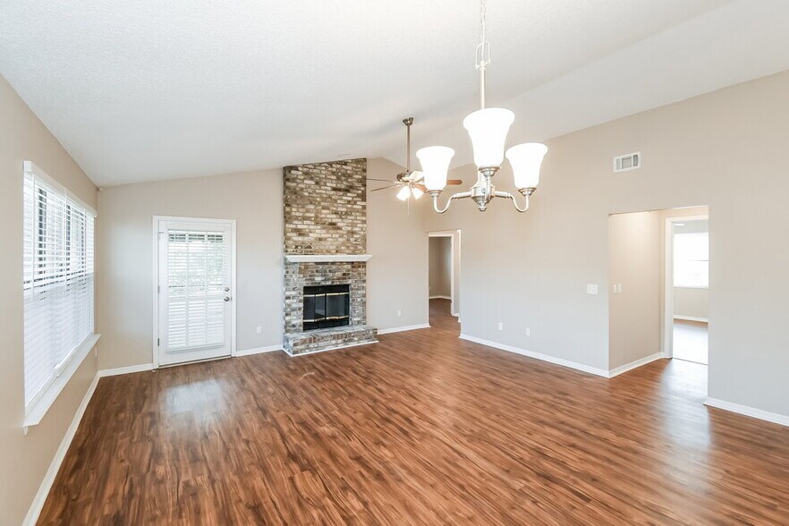 Building Photo - 7631 Collins Ridge Blvd