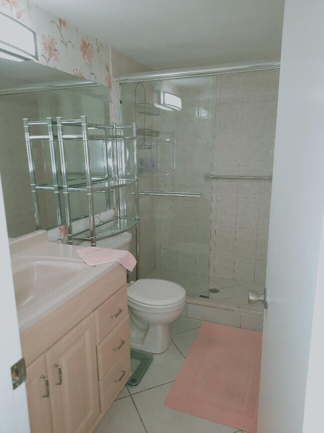 Building Photo - 15461 Lakes of Delray Blvd
