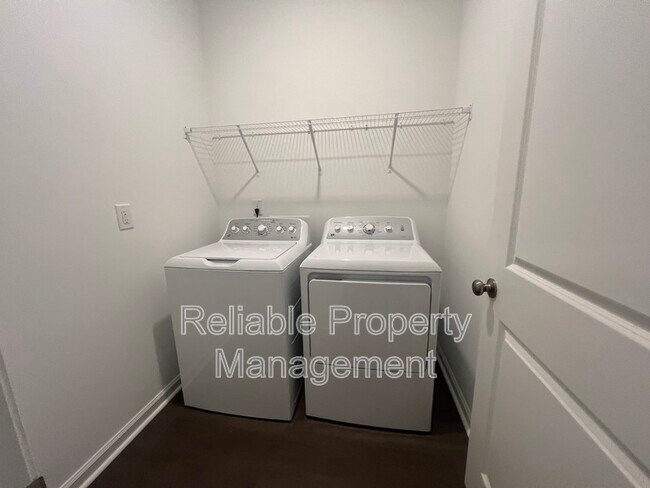 Building Photo - 651 Roy Adams Rd