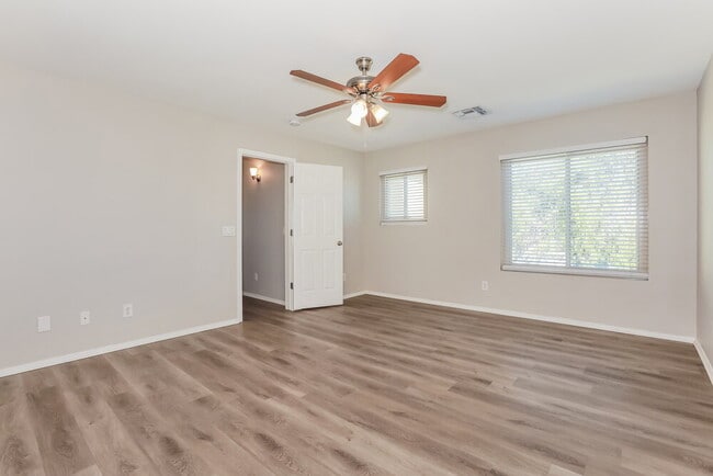 Building Photo - 30092 N Desert Willow Blvd