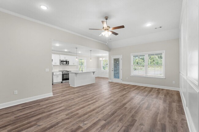 Building Photo - Latitude 32