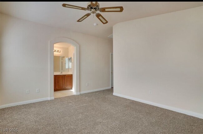 Building Photo - 1057 Appleblossom Time Ave