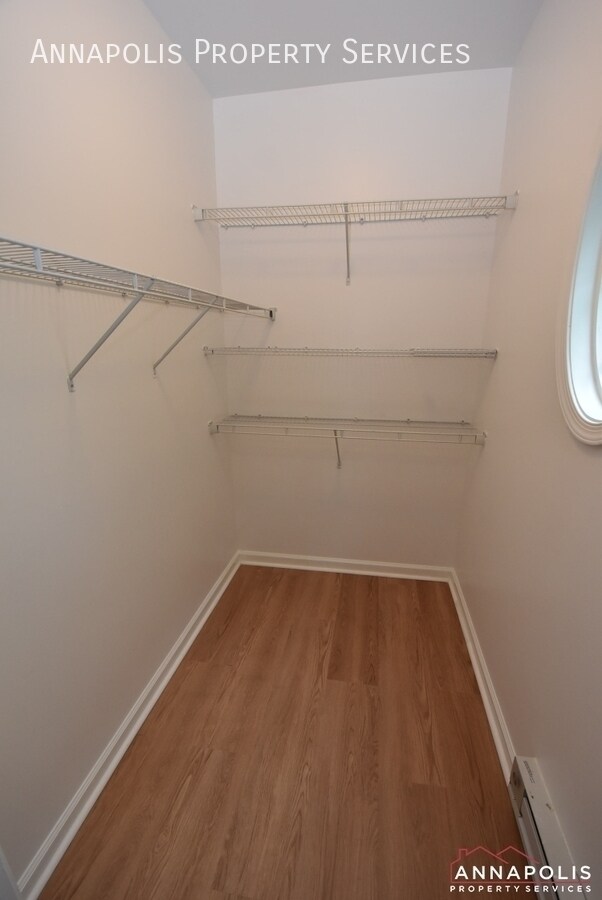 Building Photo - 1310 Cheswick Ln