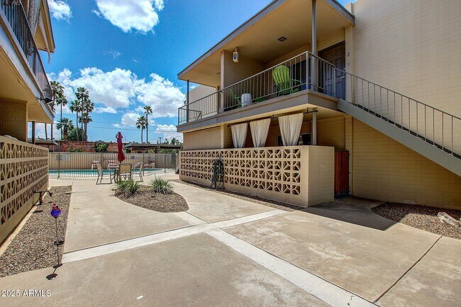 Building Photo - 7319 E Northland Dr