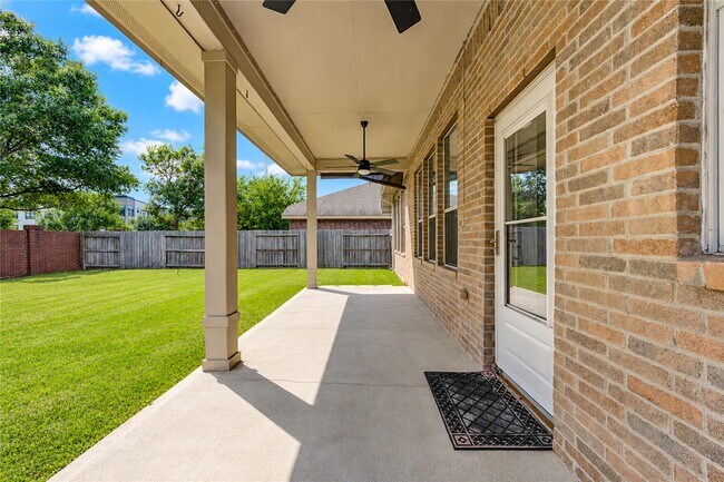 Building Photo - 19935 Caraway Ridge Dr