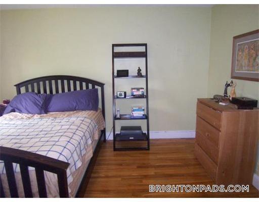 Building Photo - 97 Strathmore Rd