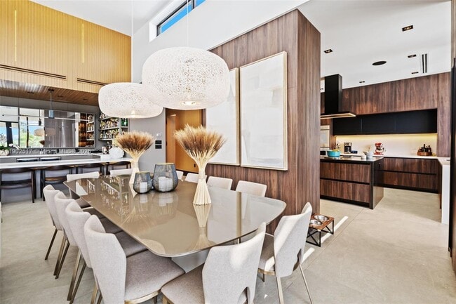 Building Photo - 655 Layne Blvd