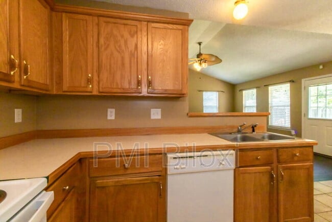 Building Photo - 14045 Dunnbarton Dr