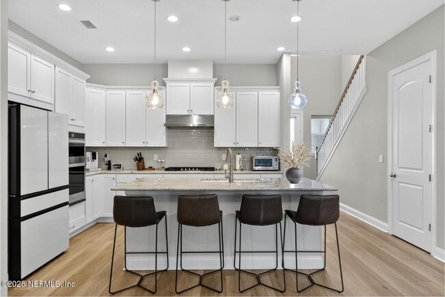 Building Photo - 179 Liberty Bell Rd