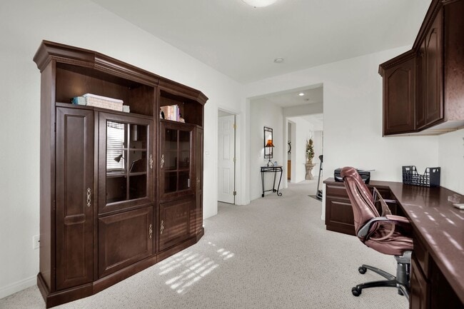 Building Photo - 875 Chaste Ct