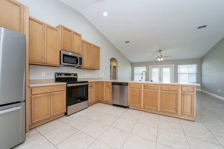 Building Photo - 3017 Captiva Bluff Rd N