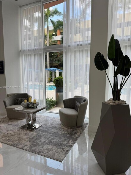 Building Photo - 18800 NE 29th Ave