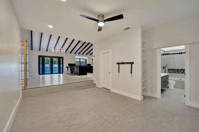 Building Photo - 3501 N Park Rd