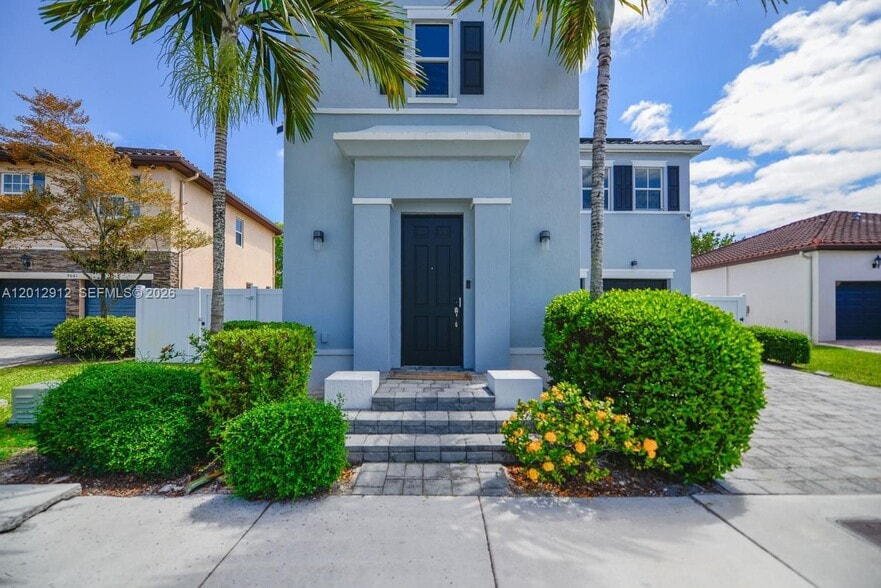Building Photo - 9101 SW 169th Pl