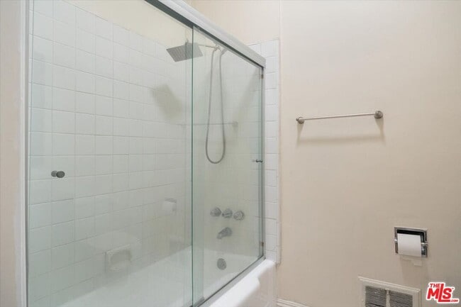 Building Photo - 6217 Orange St