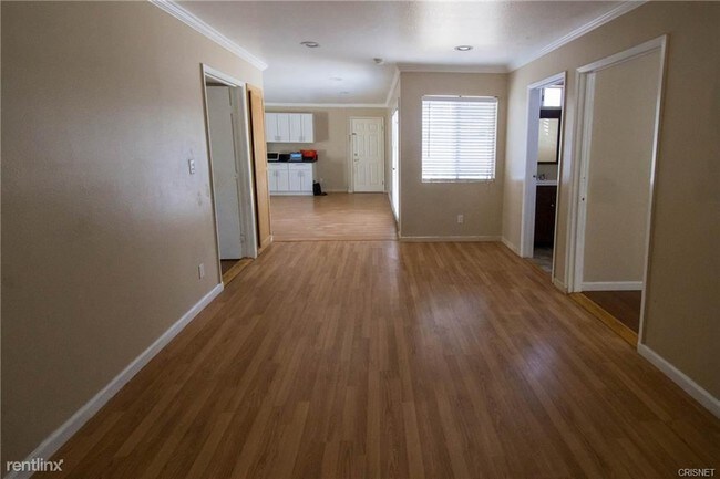 Building Photo - 4 br, 4 bath House - 6936 Encino Ave