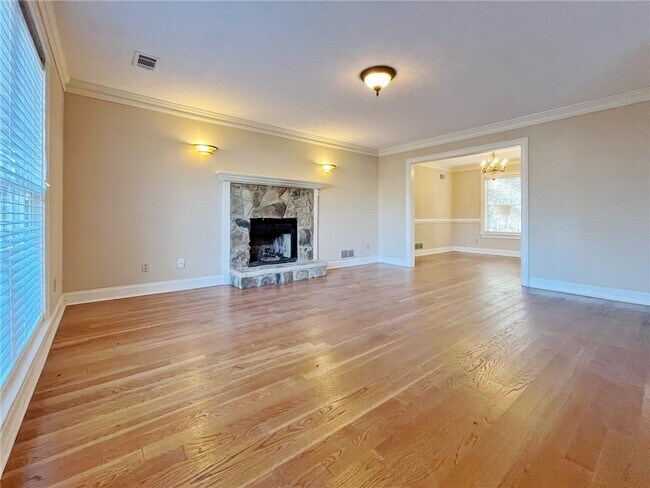 Building Photo - 2896 Landington Way NW