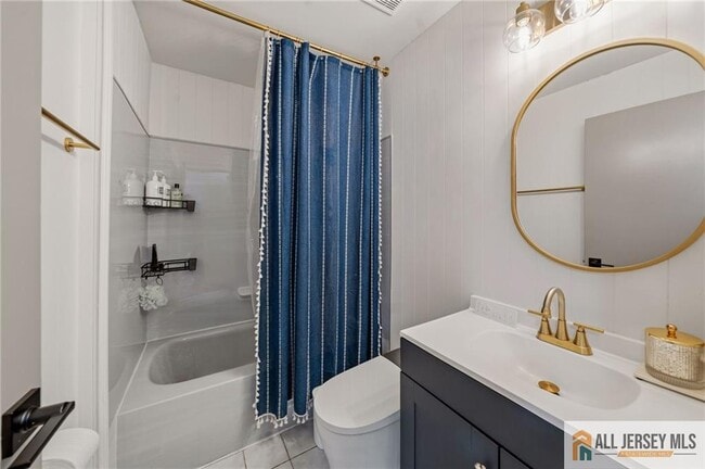 Building Photo - 0 Nicholas Ct