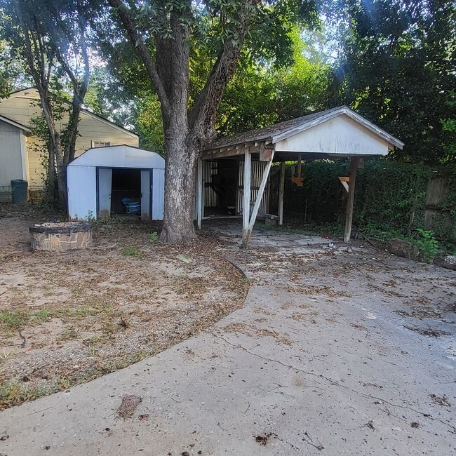 Building Photo - 1113 Woodrow Ave