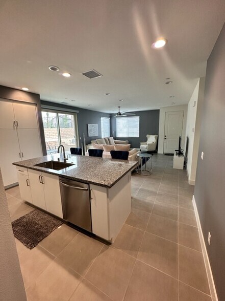 Building Photo - 80248 Whisper Rock Way