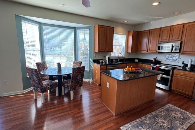 Building Photo - 9414 Grant Ave