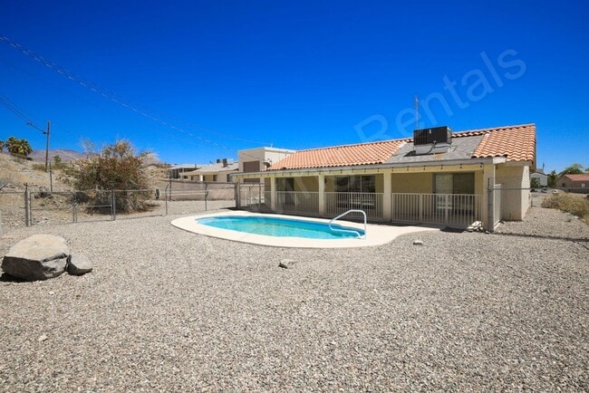 Building Photo - THREE CAR POOL HOME