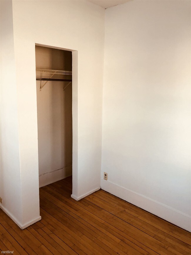 Building Photo - 1 br, 1 bath  - 1010 12th Ave N  near NDSU