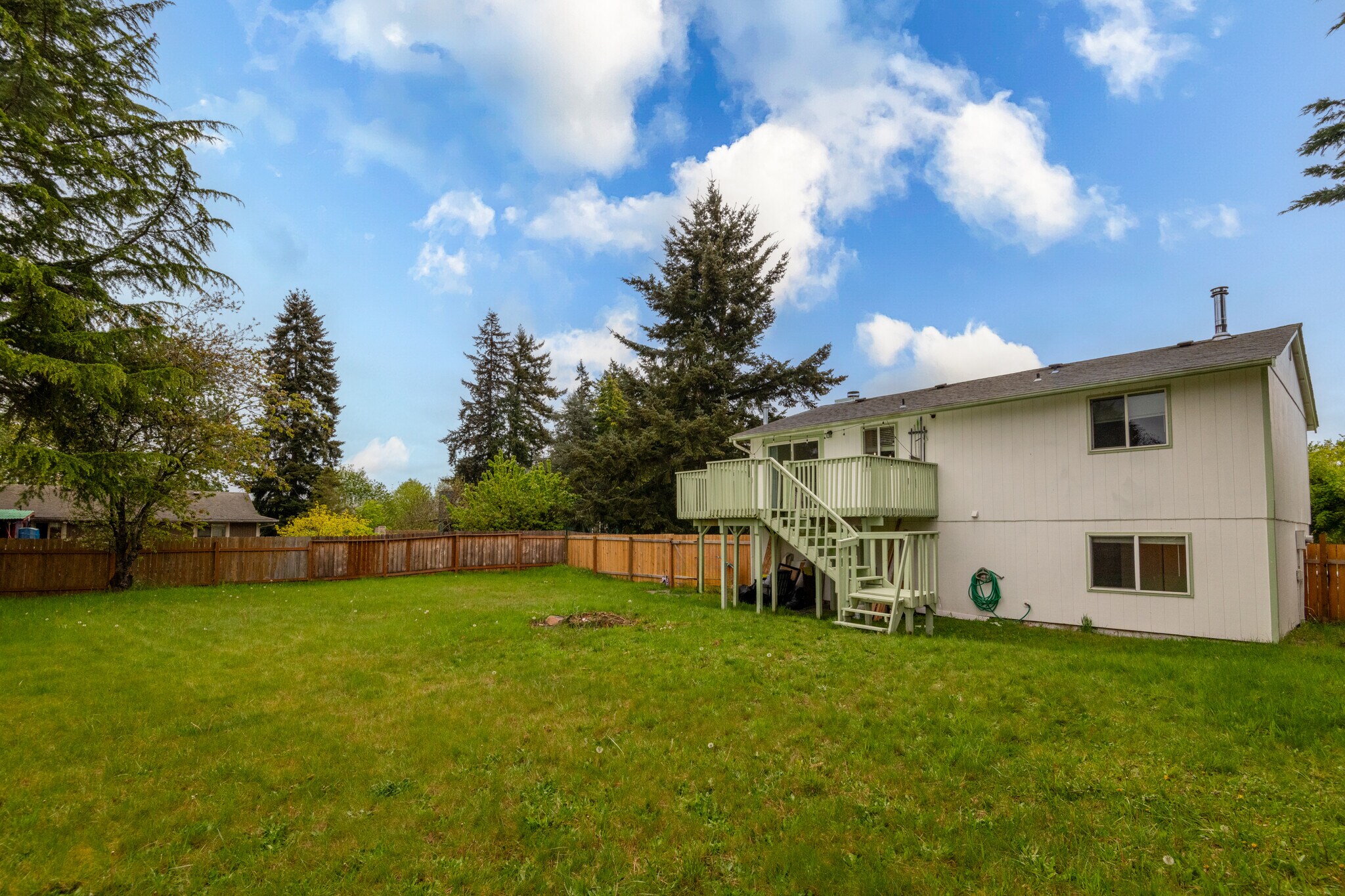 Building Photo - 12638 SE 210th Ct