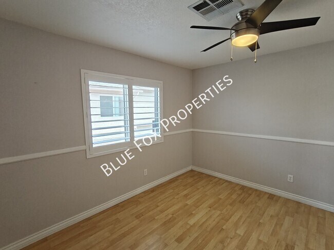 Building Photo - 8854 E Citrus Tree Dr