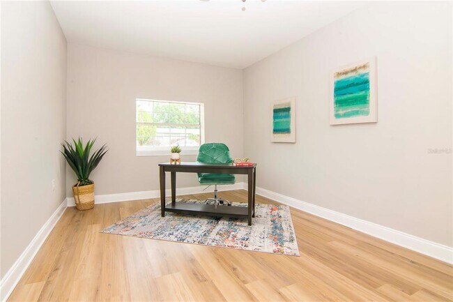 Building Photo - 3708 W Tyson Ave