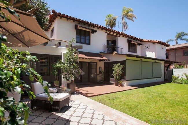 Building Photo - 815 Alameda Blvd