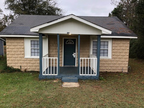 Primary Photo - 211 Lancaster Street