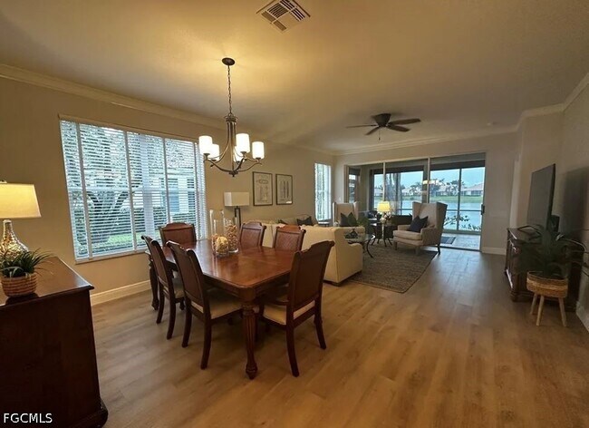 Building Photo - 8837 E Bay Cir