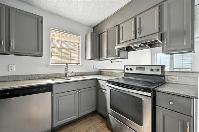 Building Photo - 4949 Miller Ave