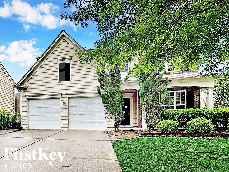 Primary Photo - 2460 Vistoria Dr