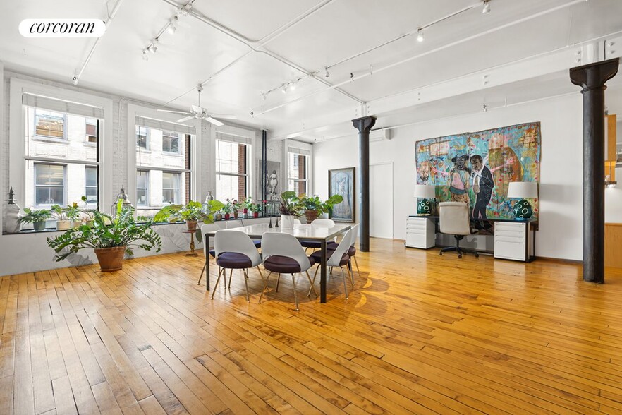 Primary Photo - 284 Lafayette St