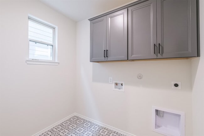 Building Photo - 3409 Ovids Orchard Dr