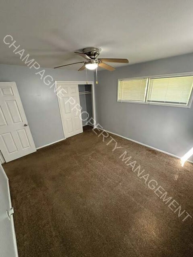 Building Photo - Single Family Home in Ruskin - All Voucher...
