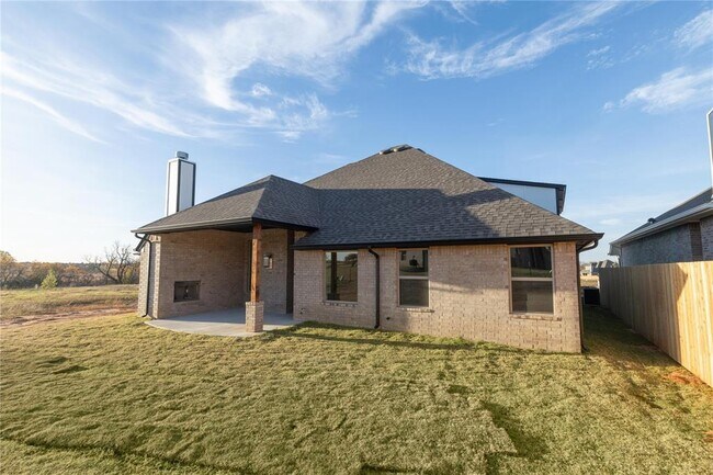Building Photo - 11520 NW 134th Ter