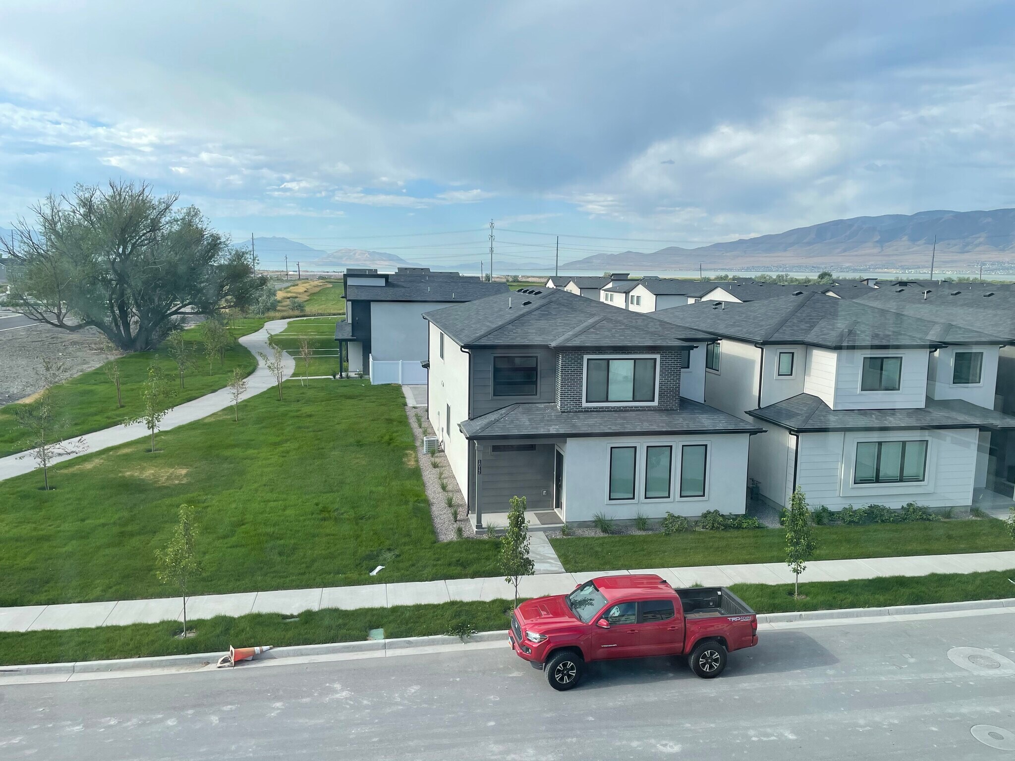 Building Photo - 551 S 1020 W