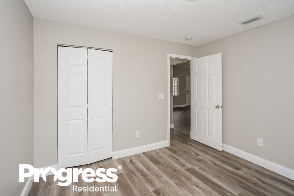 Building Photo - 14007 Ridgedale Way
