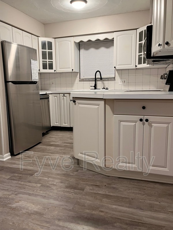 Building Photo - 1329 Barcelona Dr