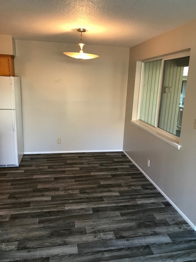 Interior Photo - Holly St. - 401