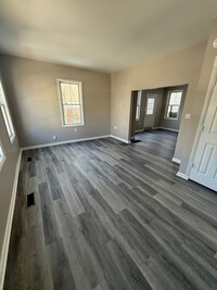 Building Photo - 5 bedroom 2 Full bathroom home in Carlisle...