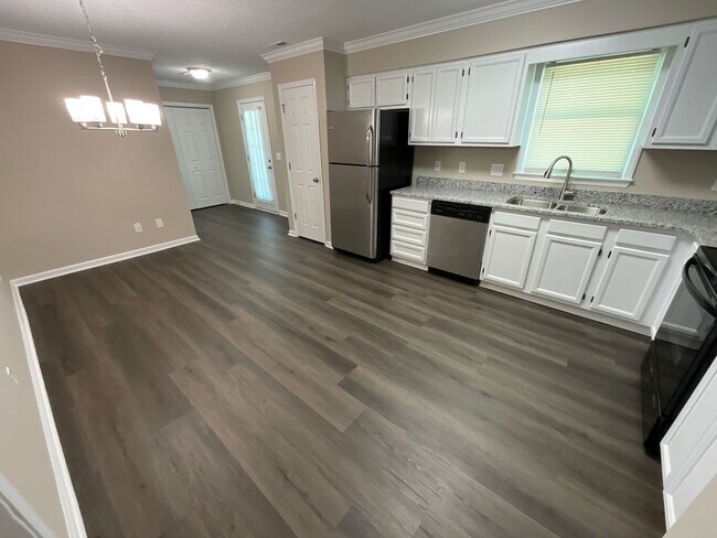 Building Photo - 2553 Old Mill Rd